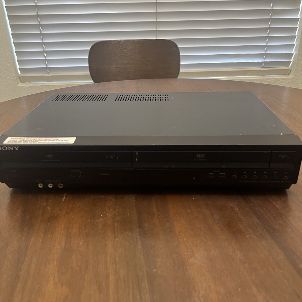 Sony SLV-D380P VCR VHS Combo Recorder Hi-Fi Stereo DVD Player Won't Read - Picture 2 of 7